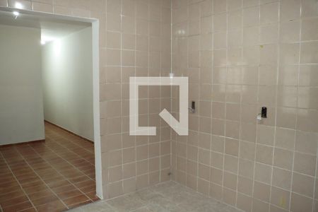 Casa para alugar com 2 quartos, 60m² em Jardim Santo Eduardo, Embu das Artes