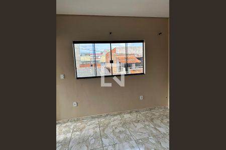Apartamento para alugar com 2 quartos, 60m² em QR 212, Brasília