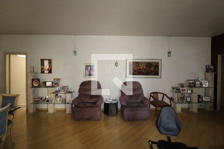 Apartamento à venda com 4 quartos, 215m² em Santa Cecilia, São Paulo