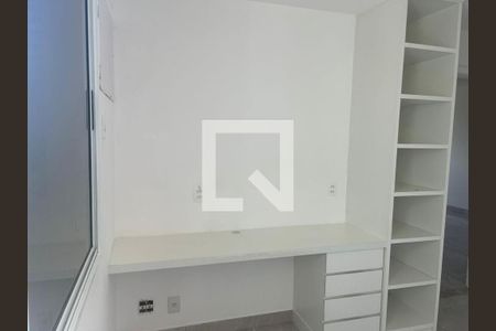 Quarto de apartamento para alugar com 2 quartos, 77m² em Barra Olímpica, Rio de Janeiro