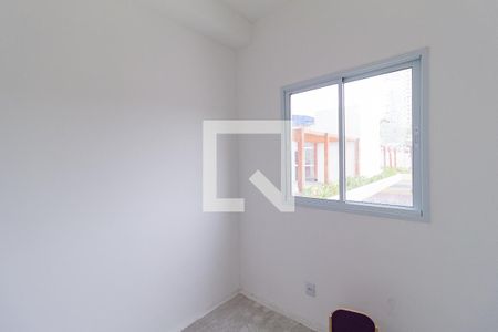 Quarto 2 de apartamento para alugar com 2 quartos, 38m² em Vila Sul Americana, Carapicuíba