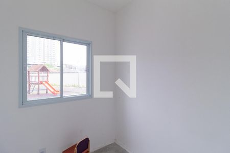 Quarto 2 de apartamento para alugar com 2 quartos, 38m² em Vila Sul Americana, Carapicuíba