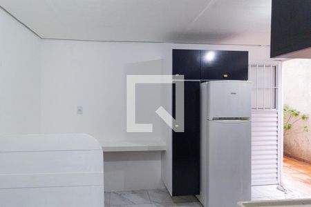 Studio de kitnet/studio para alugar com 1 quarto, 16m² em Jardim Santa Brigida, Carapicuíba