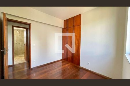 Apartamento à venda com 4 quartos, 180m² em Cruzeiro, Belo Horizonte