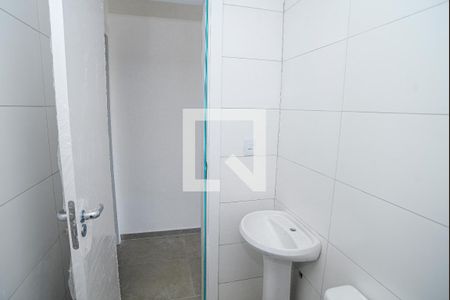 Banheiro de apartamento para alugar com 1 quarto, 36m² em Jardim Algarve, Viamão
