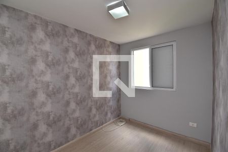 Quarto 2 de apartamento para alugar com 2 quartos, 55m² em Emiliano Perneta, Pinhais