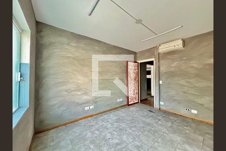 Cômodo 2 de casa para alugar com 2 quartos, 192m² em Sumarezinho, São Paulo