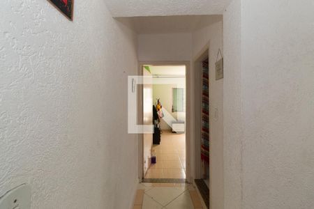 Corredor de casa para alugar com 3 quartos, 160m² em Vila Isolina Mazzei, São Paulo