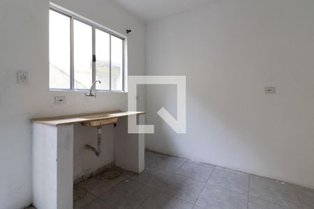 Sala/Cozinha de casa para alugar com 1 quarto, 31m² em Vila Nhocuné, São Paulo
