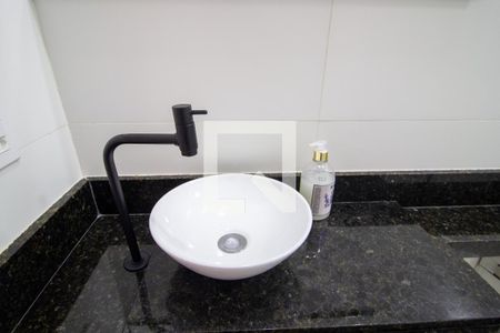 Banheiro  de kitnet/studio para alugar com 1 quarto, 40m² em Vila Dominguinho, Votorantim