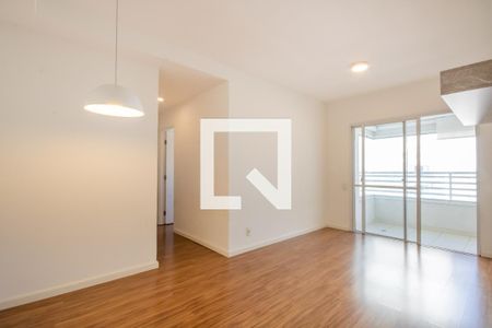 Sala de apartamento para alugar com 2 quartos, 67m² em Industrial Autonomistas, Osasco