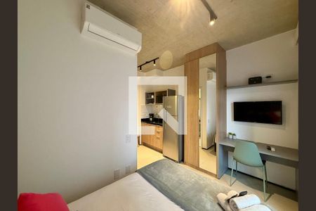 Quarto de kitnet/studio à venda com 0 quarto, 24m² em Santo Amaro, São Paulo