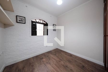 Quarto 2 de casa para alugar com 3 quartos, 120m² em Burgo Paulista, São Paulo