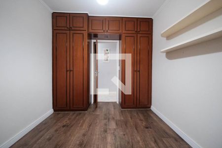 Quarto 2 de casa para alugar com 3 quartos, 120m² em Burgo Paulista, São Paulo