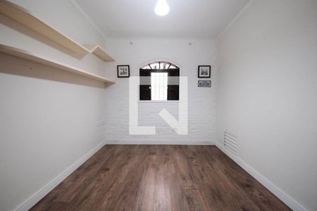 Quarto 2 de casa para alugar com 3 quartos, 120m² em Burgo Paulista, São Paulo