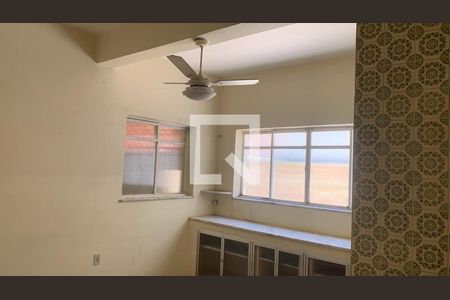 Casa à venda com 4 quartos, 184m² em Santo Antônio, Belo Horizonte
