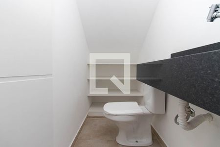 Lavabo de casa à venda com 2 quartos, 130m² em Vila Mazzei, São Paulo
