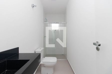 Banheiro Social de casa à venda com 2 quartos, 130m² em Vila Mazzei, São Paulo