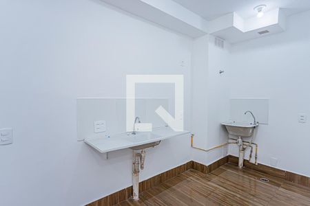 Sala, cozinha e área de serviço de apartamento para alugar com 2 quartos, 36m² em Jardim Pereira Leite, São Paulo