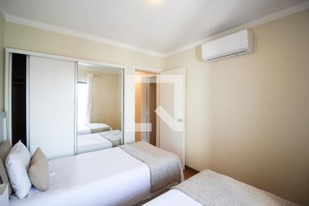 Quarto de apartamento para alugar com 2 quartos, 69m² em Itaim Bibi, São Paulo