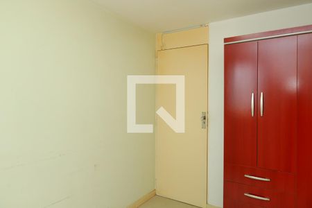 Quarto 1 de apartamento para alugar com 2 quartos, 56m² em Conjunto Residencial José Bonifácio, São Paulo