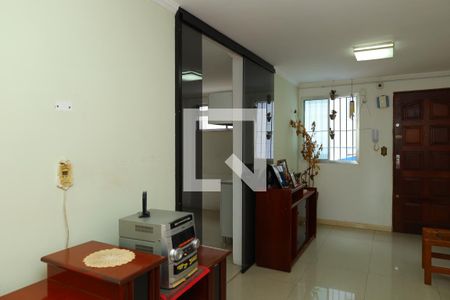 Sala de apartamento para alugar com 2 quartos, 56m² em Conjunto Residencial José Bonifácio, São Paulo