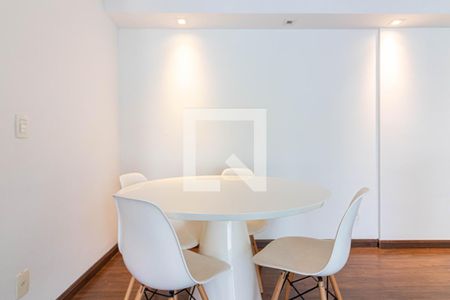 Sala de Jantar de apartamento à venda com 2 quartos, 72m² em Vila Nova Conceição, São Paulo