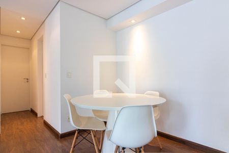 Sala de Jantar de apartamento à venda com 2 quartos, 72m² em Vila Nova Conceição, São Paulo