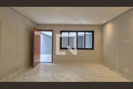 Sala  de casa para alugar com 2 quartos, 175m² em Jardim das Maravilhas, Santo André