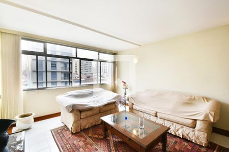 Sala de estar de apartamento à venda com 3 quartos, 136m² em Pinheiros, São Paulo