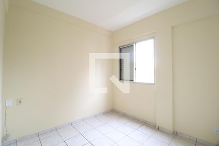 Quarto 1 de apartamento para alugar com 3 quartos, 73m² em Santa Maria, Uberlândia
