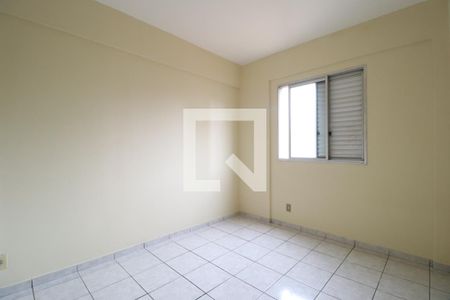 Quarto 2 de apartamento para alugar com 3 quartos, 73m² em Santa Maria, Uberlândia