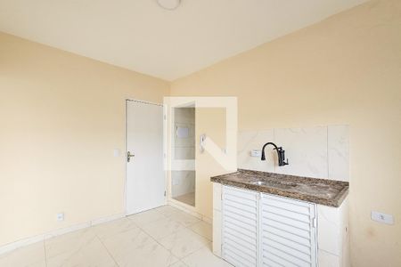 cozinha de apartamento para alugar com 1 quarto, 37m² em Jardim Primavera, Guarujá