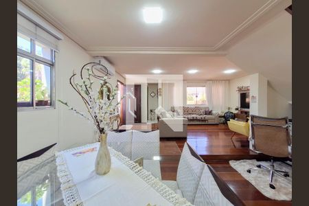 Sala de casa à venda com 5 quartos, 500m² em Vila Dom Pedro Ii, São Paulo