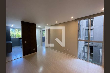 Sala de apartamento para alugar com 2 quartos, 43m² em Recanto Vista Alegre, Cotia