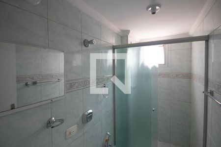 Banheiro 1 de apartamento para alugar com 2 quartos, 65m² em Vila Nivi, São Paulo