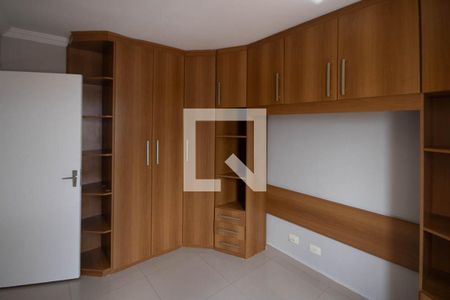 Quarto 1 - Armários de apartamento para alugar com 2 quartos, 65m² em Vila Nivi, São Paulo