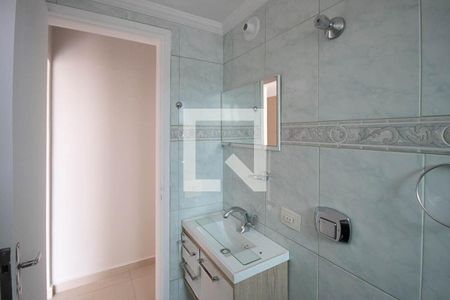 Banheiro 1 de apartamento para alugar com 2 quartos, 65m² em Vila Nivi, São Paulo