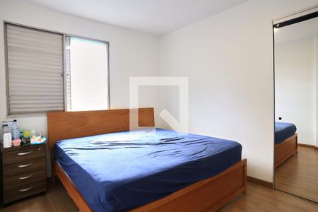 Quarto de apartamento à venda com 3 quartos, 123m² em Colégio Batista, Belo Horizonte