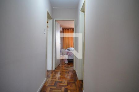 Corredor  de apartamento à venda com 2 quartos, 66m² em São Geraldo, Porto Alegre