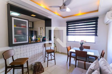 Sala de apartamento à venda com 3 quartos, 70m² em Lins de Vasconcelos, Rio de Janeiro