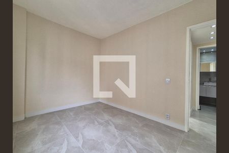 Quarto  de apartamento para alugar com 2 quartos, 55m² em Barra da Tijuca, Rio de Janeiro