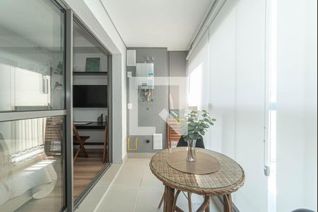 Varanda de kitnet/studio para alugar com 1 quarto, 26m² em Santo Amaro, São Paulo