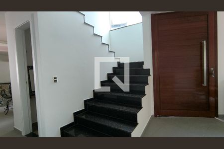 Sala de casa de condomínio à venda com 3 quartos, 200m² em Vargem Pequena, Rio de Janeiro