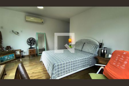 Suíte  de casa de condomínio à venda com 3 quartos, 200m² em Vargem Pequena, Rio de Janeiro