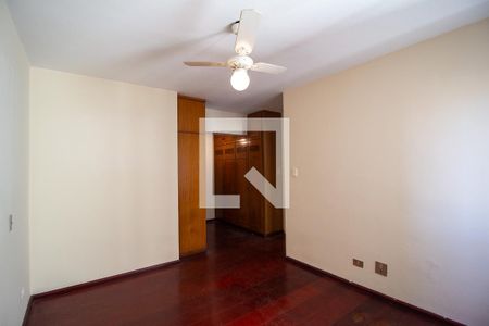Suite  de apartamento para alugar com 3 quartos, 145m² em Centro, Sorocaba