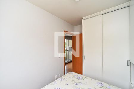 Quarto 1 de apartamento para alugar com 2 quartos, 45m² em Santa Fe, Porto Alegre