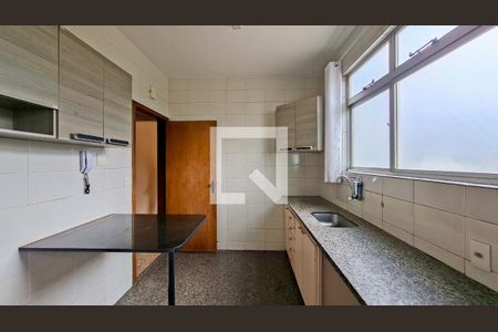 Apartamento à venda com 3 quartos, 148m² em União, Belo Horizonte