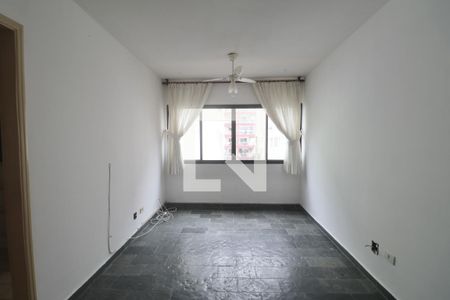 Sala de apartamento para alugar com 2 quartos, 70m² em Jardim Las Palmas, Guarujá