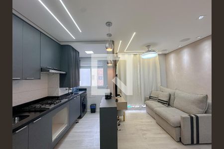 Sala/Cozinha de apartamento para alugar com 2 quartos, 37m² em Água Branca, São Paulo